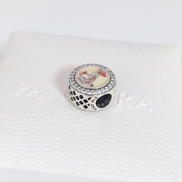 Pandora Disney Winnie the Pooh Tigger Holiday Charm Bead - Picture 4 of 7